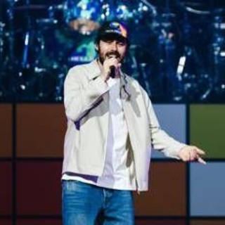 Pinguini Tattici Nucleari, il frontman Riccardo Zanotti è diventato papà: l'annuncio