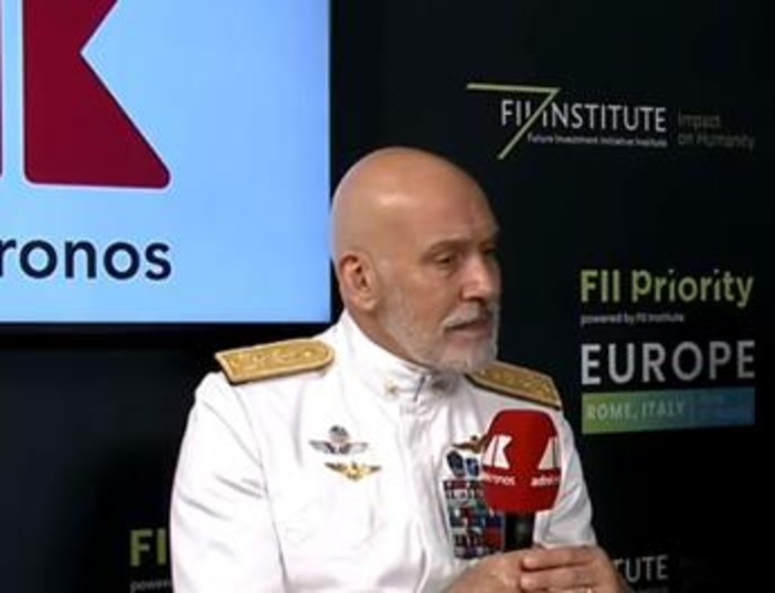 Cavo Dragone: "Governi Ue stanno facendo molto, Nato forte saprà aiutare i suoi alleati"
