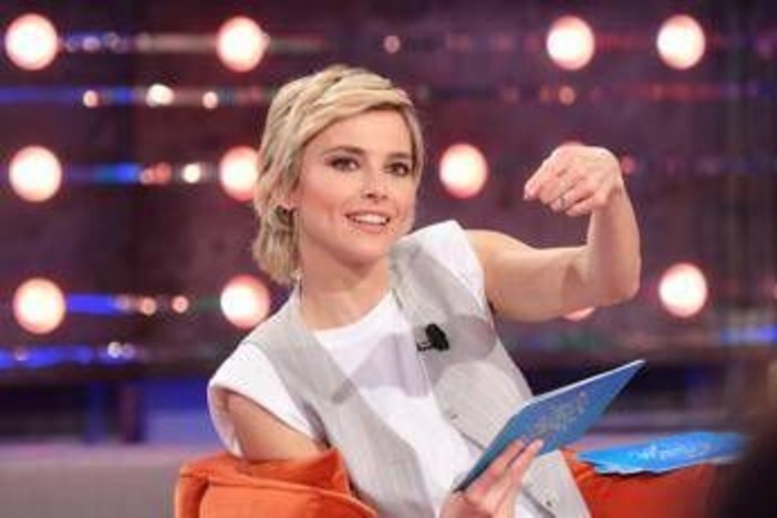 Da noi... a ruota libera, ospiti e anticipazioni oggi domenica 26 ottobre