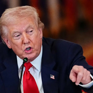 Trump annuncia l’accordo sulla Groenlandia “Controlleremo la sua sicurezza”