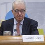 Truffa su Whatsapp, falsi messaggi attribuiti a Mantovano: la nota di Palazzo Chigi Truffa su Whatsapp, falsi messaggi attribuiti a Mantovano: la nota di Palazzo Chigi