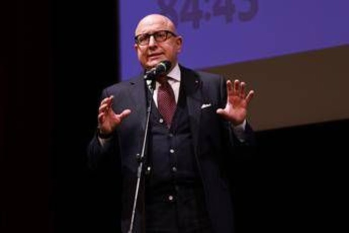 Ex vicepresidente Regione siciliana Gaetano Armao indagato per corruzione, Procura chiede arresto