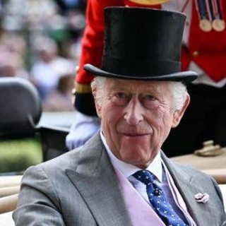 Re Carlo e il 'doppio compleanno', ecco perché festeggia due volte